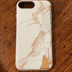 iPhone 8+ Otterbox Case